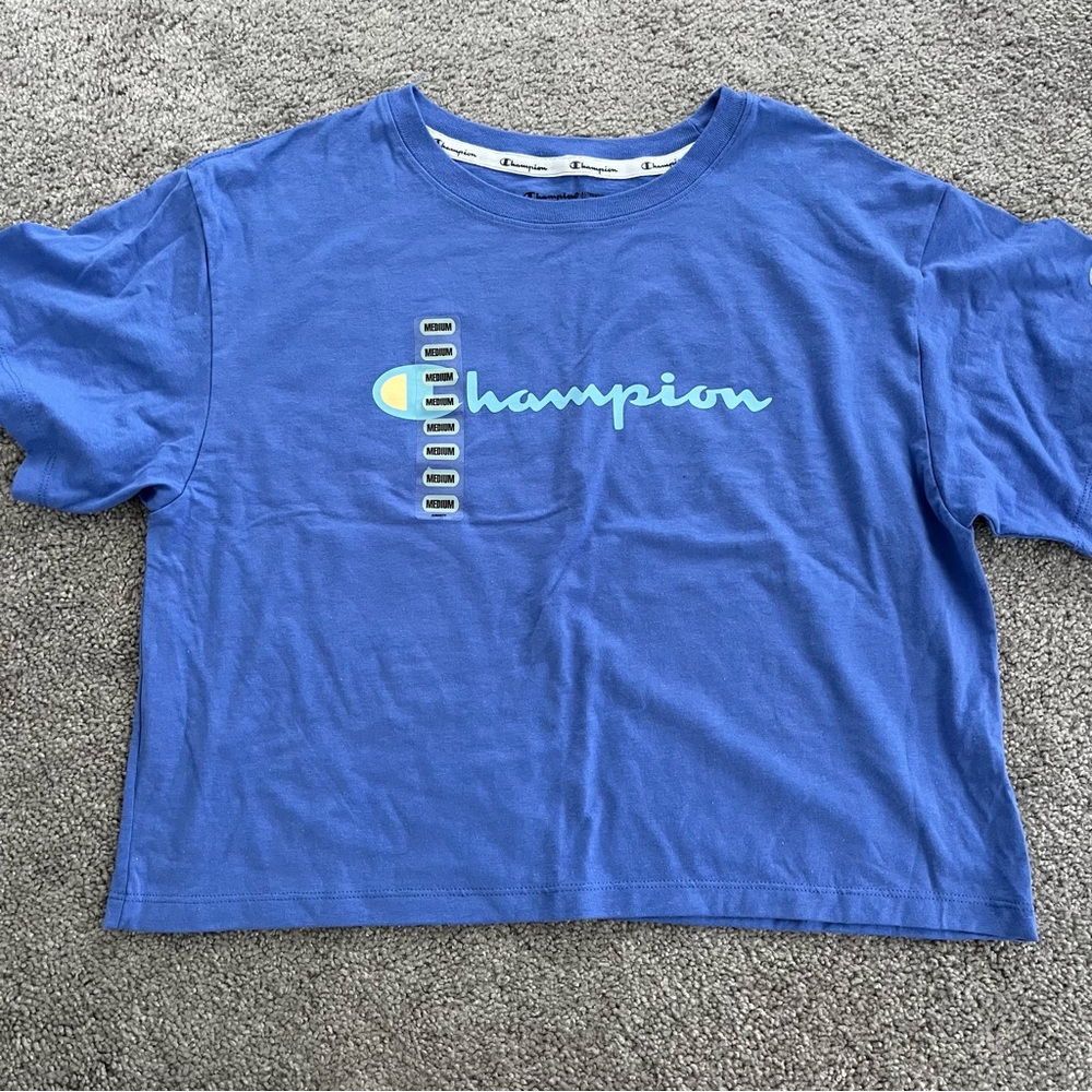 Cropped Champion Tee - Picture 1 of 5